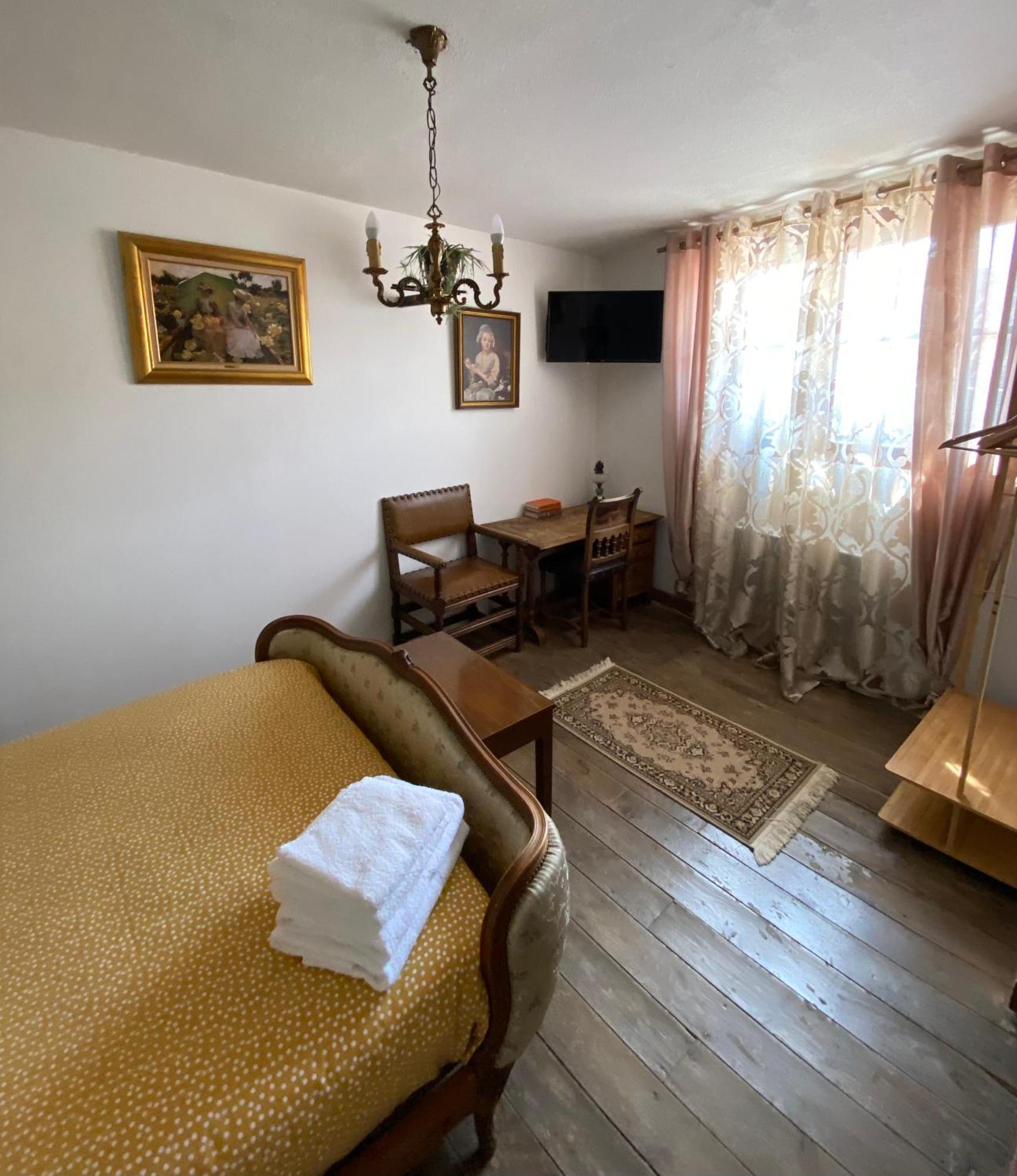 Os-Thel, Chambres A Louer Tautavel Kültér fotó